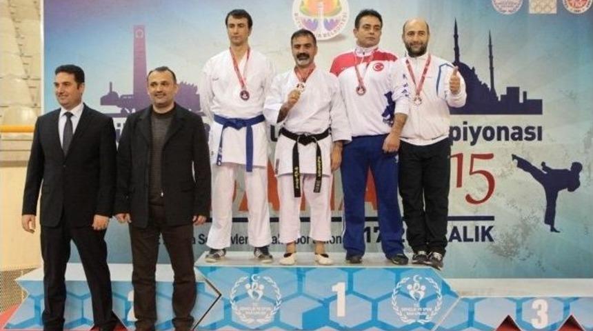 T&uuml;rkiye B&uuml;y&uuml;kler Ve Veteranlar Karate Şampiyonası