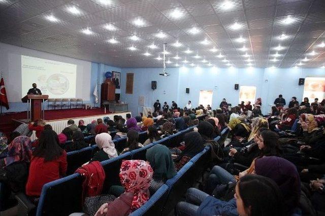 Ağrı’da ‘madde Bağımlılığı’ Konferansı