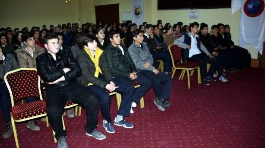 Aliağa&rsquo;da &Ouml;ğrencilere Sigaranın Zararları Anlatıldı