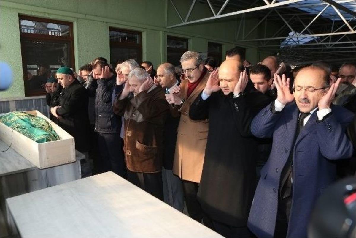 Bakan Fikri Işık Trabzon&rsquo;da