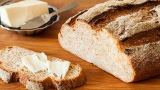 Ekmeksiz doyamayanlar için kilo aldırmayan unsuz ekmek tarifi