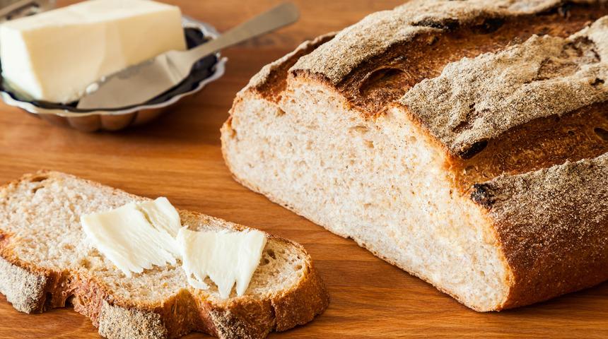 Ekmeksiz doyamayanlar için kilo aldırmayan unsuz ekmek tarifi