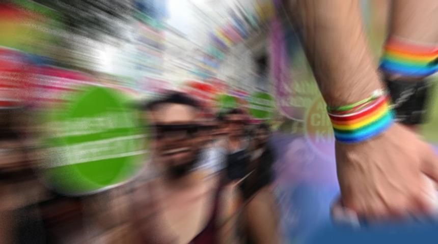 Eşcinsel hastaya 'Oğlum mu diyeyim, kızım mı' diye soran doktora suç duyurusu