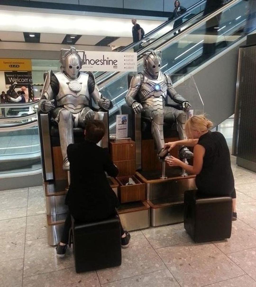 Havalimanlarında karşılaşılan en garip anlar 