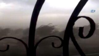 Fırtına ve hortum evlerin çatısını uçurdu