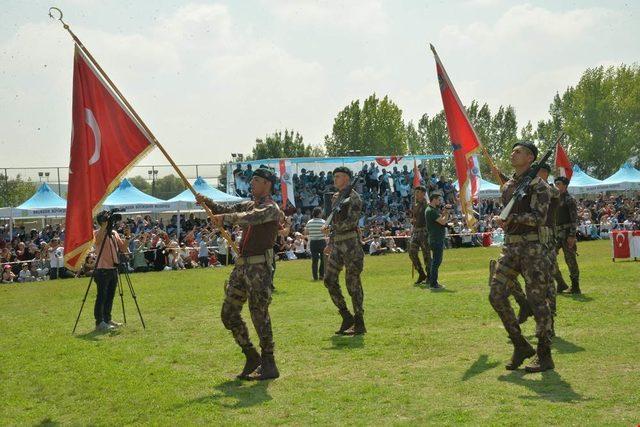 Balıkesir POMEM'de mezuniyet heyecanı