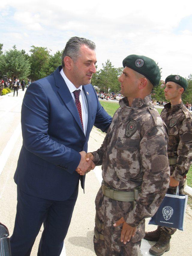 Amasya'da 330 özel harekat polis adayı mezun oldu