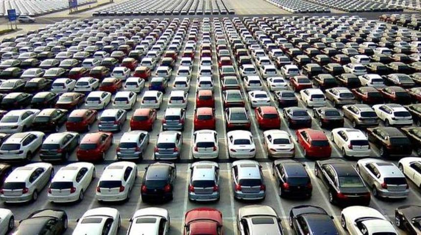 Otomobil pazarındaki büyük daralma Temmuz ayında da devam etti