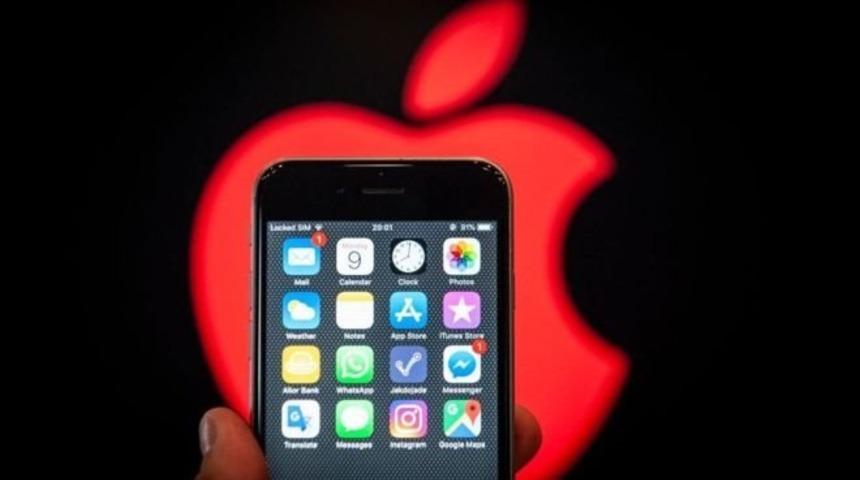 Apple 1 trilyon dolarlık piyasa değeriyle tarihe geçti