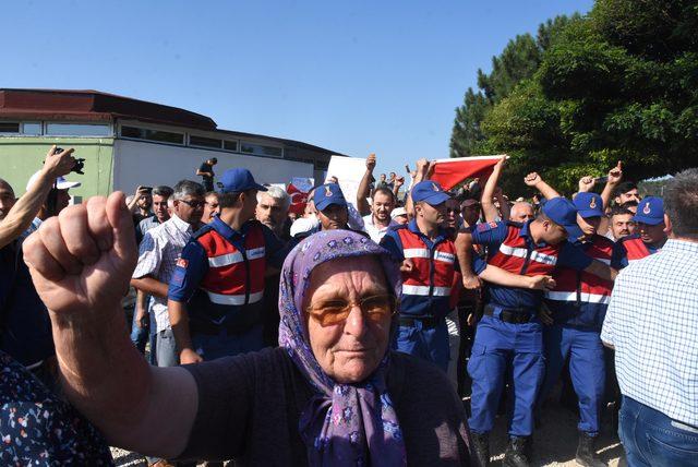 Kırklareli Ovası'na kurulacak termik santral protestosunda arbede