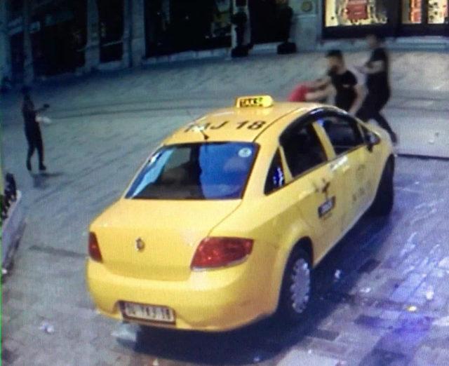 İstiklal Caddesi'ndeki silahlı saldırı güvenlik kamerasında