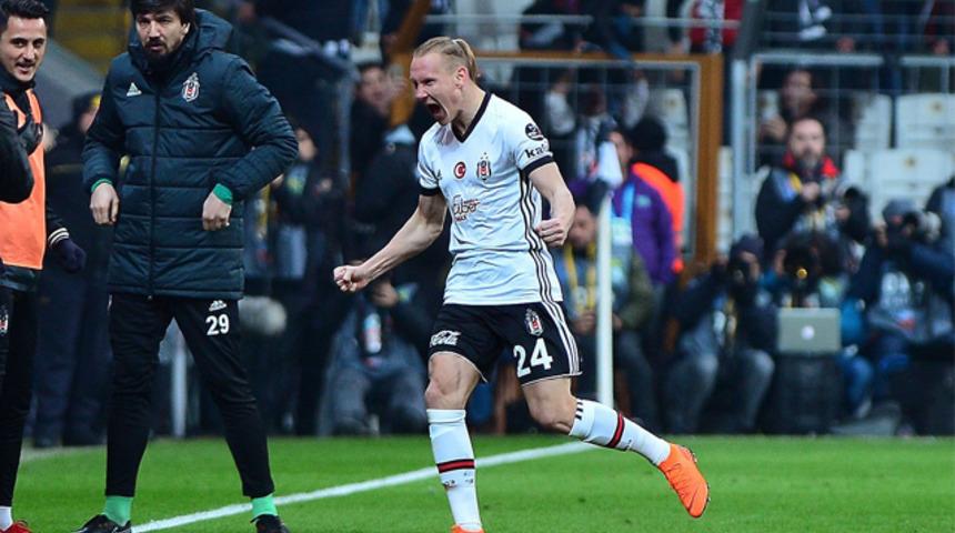 Arsenal'den Vida i&ccedil;in 25 milyon Pound!