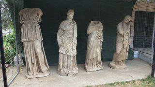 Magnesia Antik Kenti'nden heykel fışkırdı! 2 bin yıllık oldukları tahmin ediliyor!