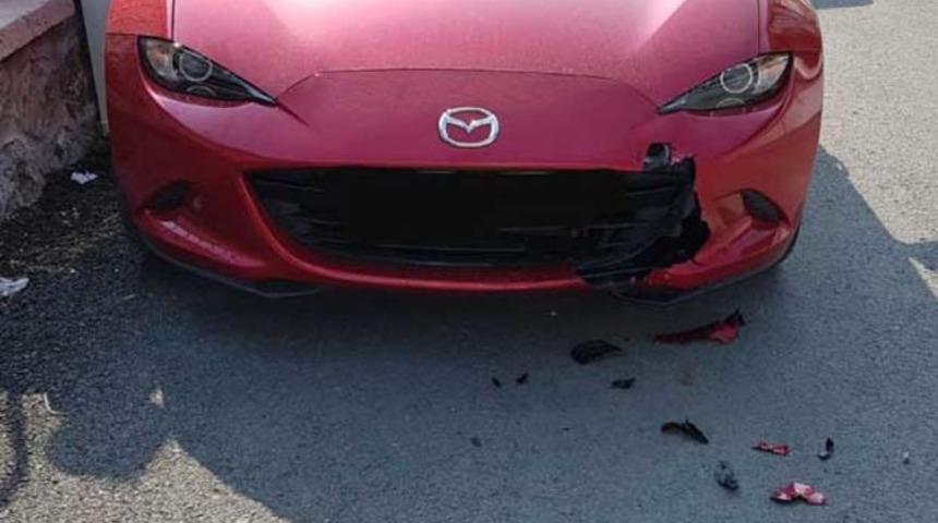 Sakarya'da park halindeki lüks aracını köpekler paramparça etti! Gerçek güvenlik kamerasıyla ortaya çıktı!