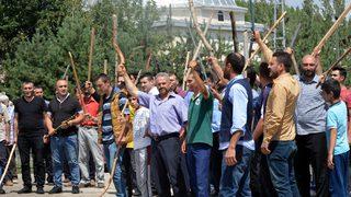 Erzurum'un Uzunyayla Köyü'nde iki ailenin üyelerine linç girişimi