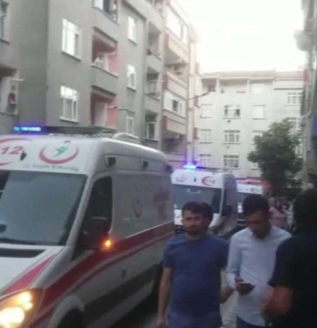 Sultangazi'de bıçaklı kavga: 1 ölü 1 yaralı