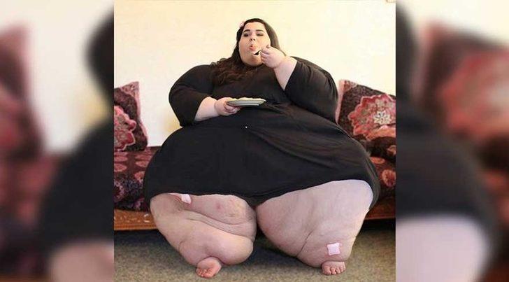 Sevgilisiyle aynı yatağa dahi sığamıyordu! Ona bir de şimdi bakın G1