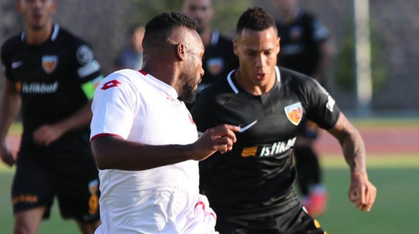 Kayserispor'da Tajron Chery taraftarın beğenisini kazandı