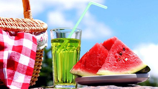 Sıcak hava ne yenir? Yaz günlerinde ne yemeli? Soğuk yaz yemekleri derdinizin devası olacak!