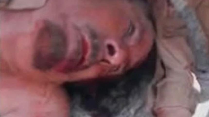 İşte öldürülen Kaddafi'nin o fotoğrafları!