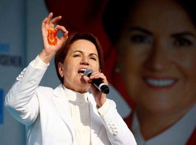 Meral Akşener