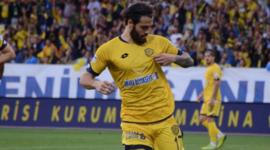 Ankaragücü'nde Enes Kubat gönderildi