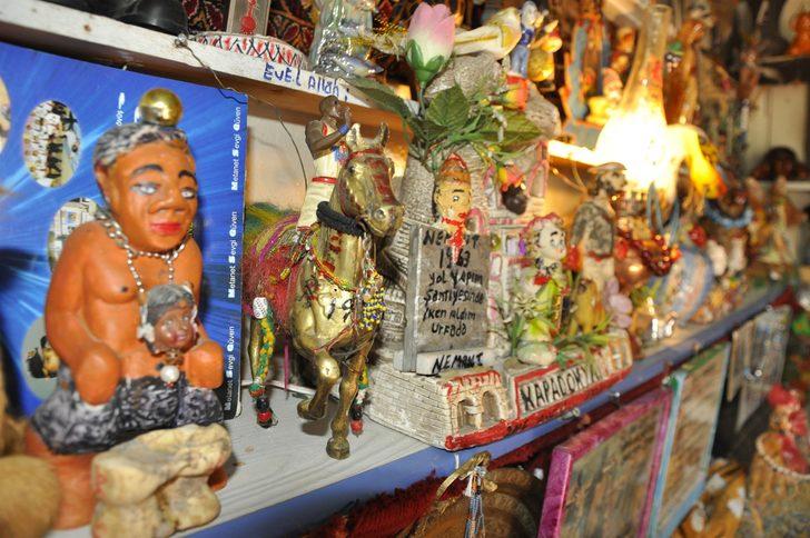 54 yıllık birikimini hatıra müzesine çevirdi G3