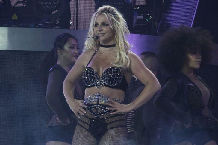 Birtney Spears'tan nefes kesen direk dans şovu G2