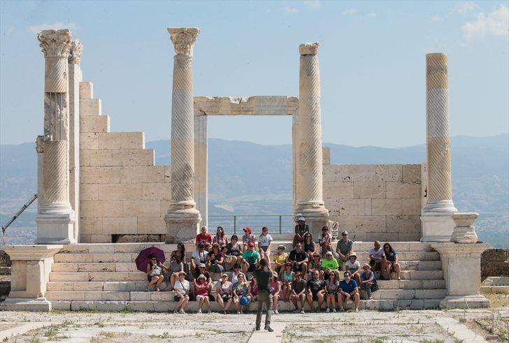 Bin 800 yıllık yönetim merkezi tarihe ışık tutuyor G3