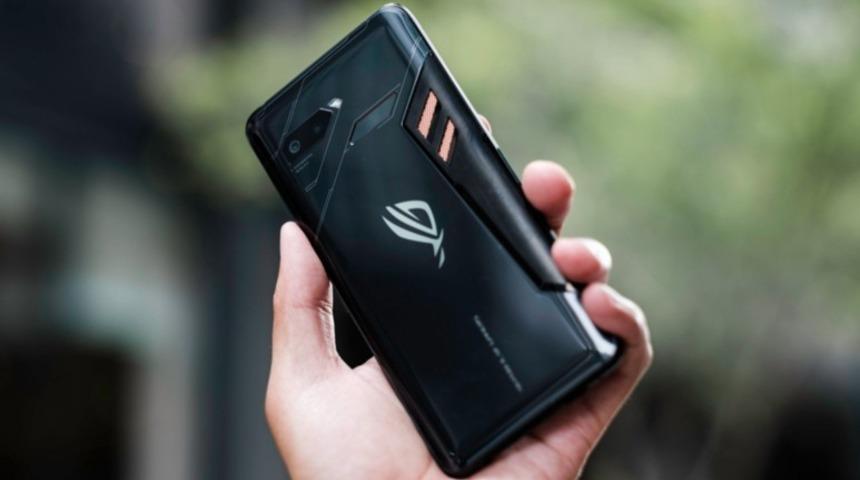 ASUS ROG Phone fiyatı dudak şaşırttı!