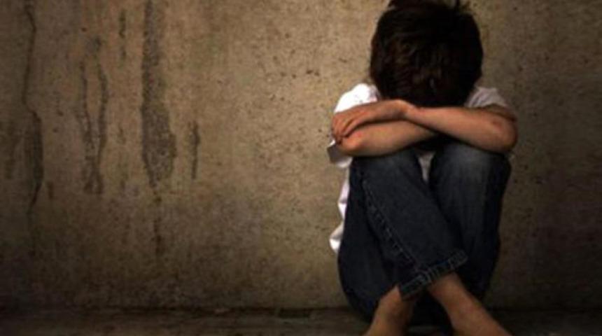 Kocaeli'de erkek çocuğuna cinsel istismarda bulunduğu iddia edilen Pakistan uyruklu engelli şahıs gözaltına alındı!