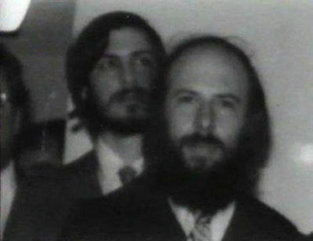 Steve Jobs öldü 19