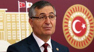 Özcan Yeniçeri'den canlı yayında istifa açıklaması: Bu kadar aktif birini mıymıntı bir yerde tutamazsın