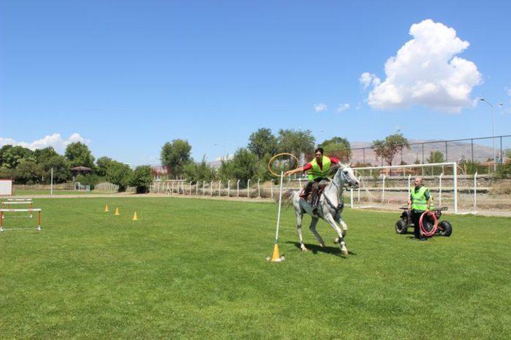 Kaçan kurbanlıkları atlı, ATV’li, drone'lu ekip yakalayacak  G2