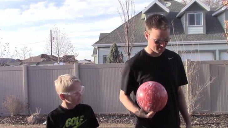 Bovling topunun içinde ne var?  G1