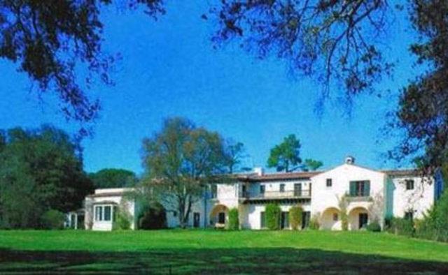 Steve Jobs öldü 37