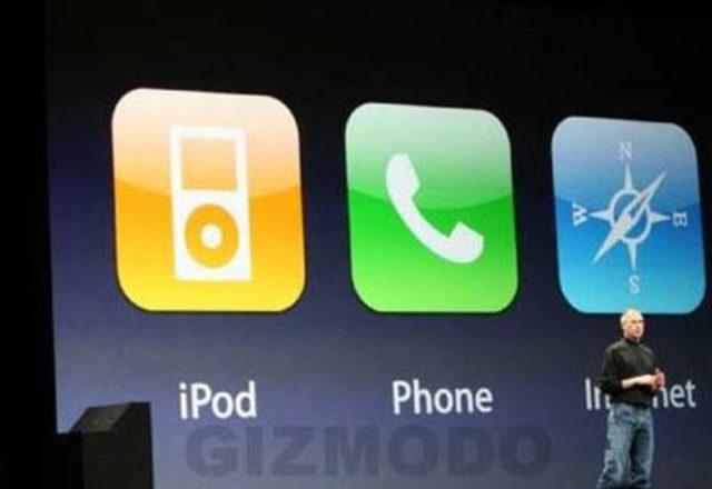 Steve Jobs öldü 39