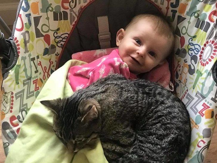 ABD'de 10 aylık kızlarını açlıktan öldürdüler! 'Kaderi buymuş' dediler G5