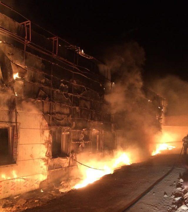 Bandırma Devlet Hastanesi ek binası inşaatında yangın paniği