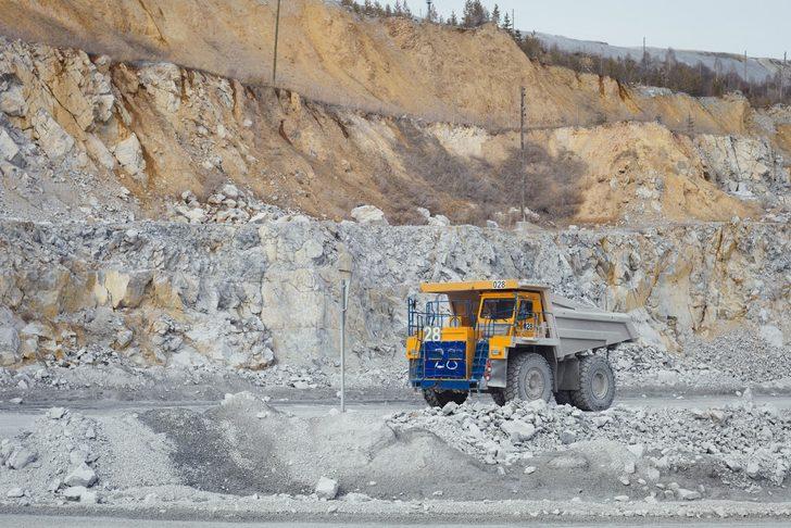 YÖK bu bölümlerde okuyacak gençlere burs verecek  G5