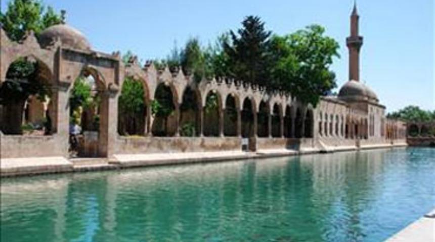 Kadir Gecesi&rsquo;nde mutlaka ziyaret edilmeli