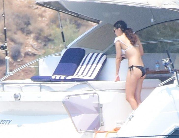 Çağatay Ulusoy'un teknesinde meçhul güzel G1