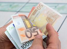 AB, bankaların işlem ücretlerini düşürecek
