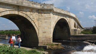 Ergene Nehri alarm veriyor! Simsiyah