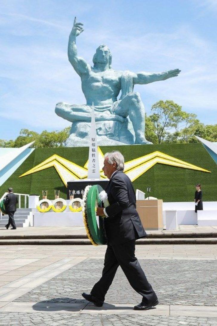 Nagazaki'de 73 yıl sonra 74 bin atom bombası kurbanı anıldı  G5
