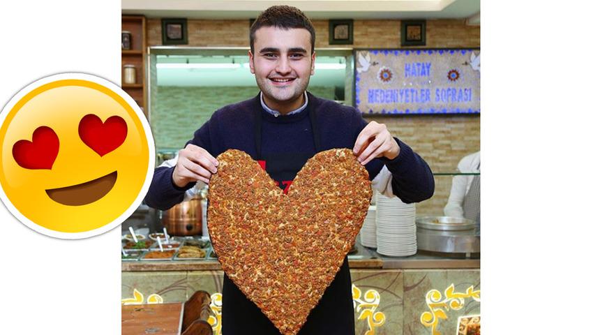 Sosyal medyanın fenomen şefi CZN Burak'tan yemek tüyoları