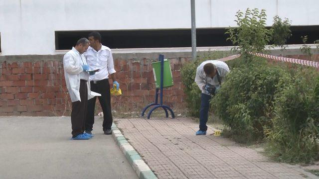 Hastane bahçesinde, kız kardeşinin kayınpederine kurşun yağdırdı