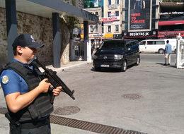 Bakan Albayrak "Yeni Ekonomik Model" toplantısı öncesi Dolmabahçe'de