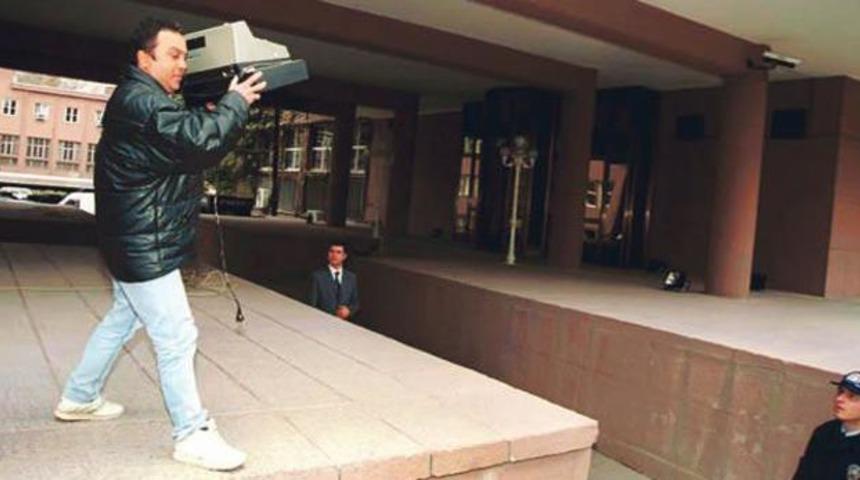 2001 krizinde yazar kasa fırlatan Ahmet Çakmak, bugünkü ekonomik durum için konuştu