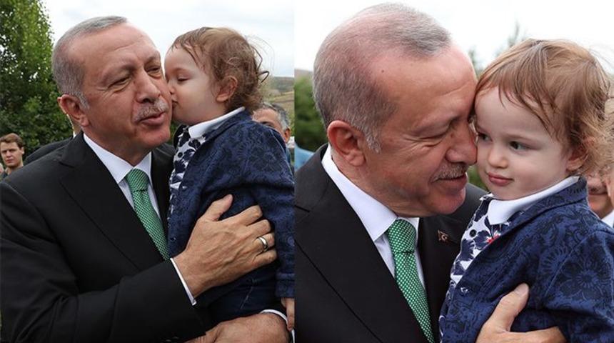 Erdoğan'ı görünce boynuna atladı